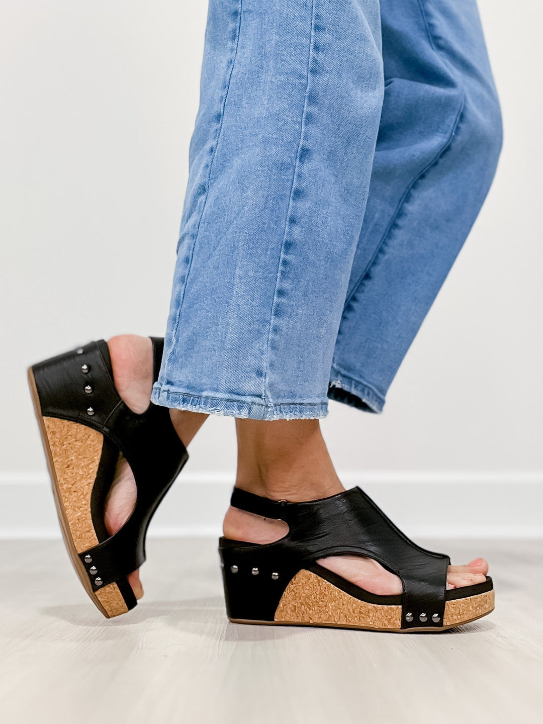 Briellae – Keilsandalette in matt und glitzernd – Bild 1