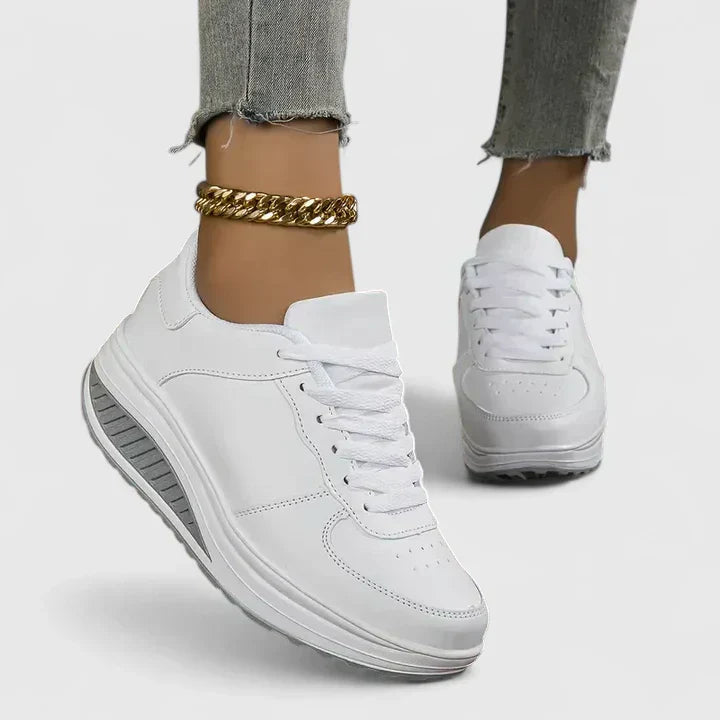 Carmeliyah – Zeitlos schicke Sneaker – Bild 1