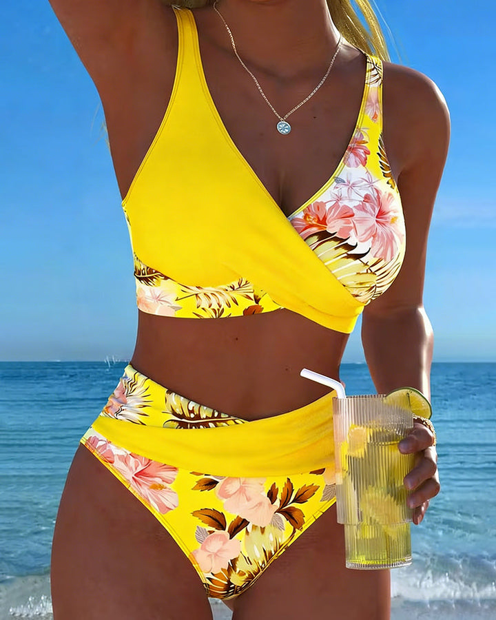 Valerie – Blumenbikini mit Schlitz – Bild 5