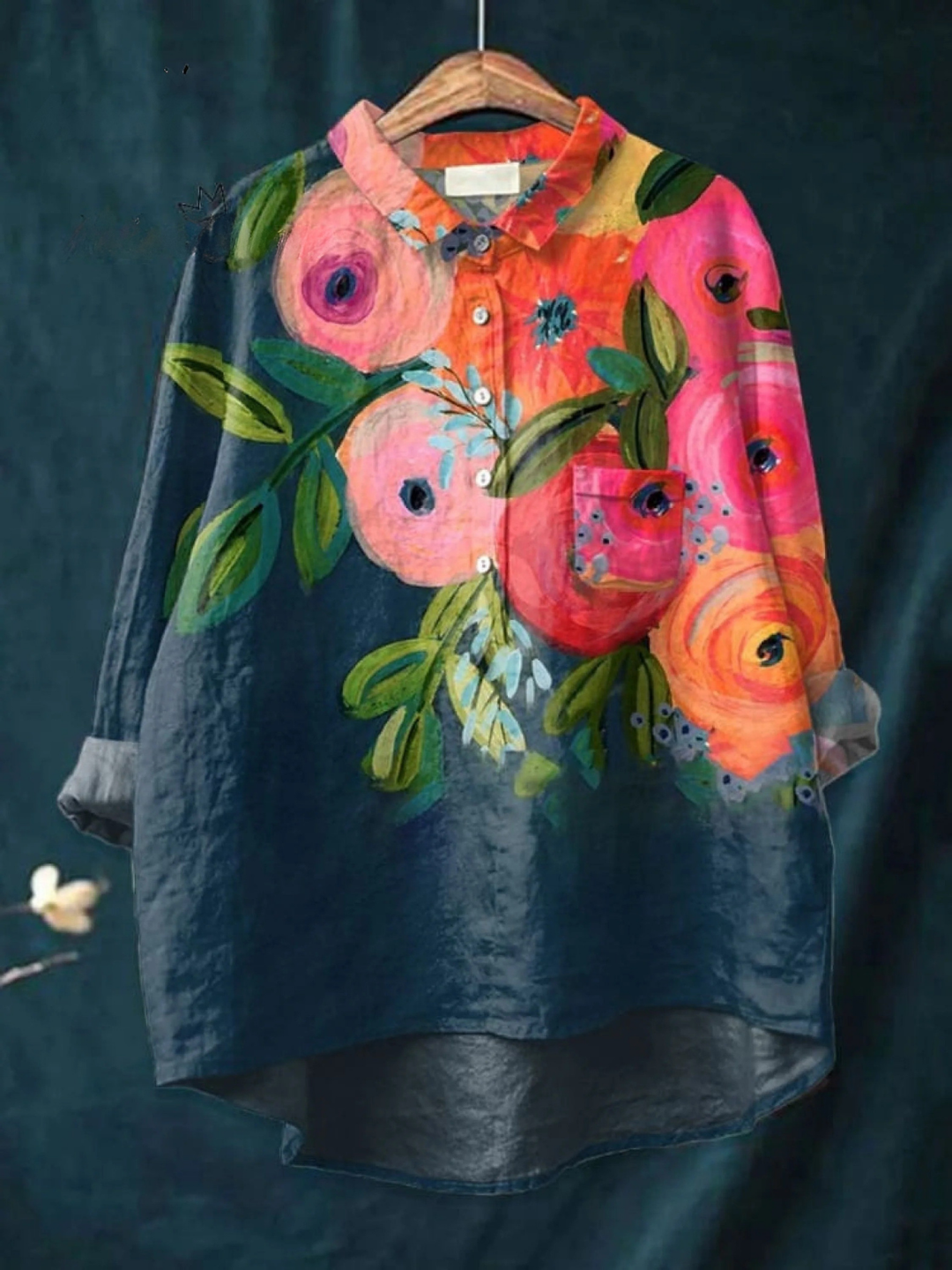 Nadja – Florales Kunstshirt – Bild 1