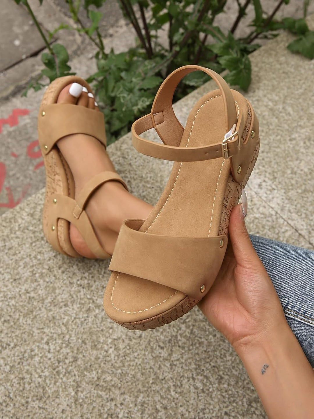 Daniela – Elegante Keilsandalen mit weichem Fußbett – Bild 4