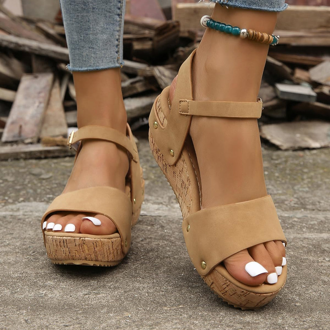 Daniela – Elegante Keilsandalen mit weichem Fußbett – Bild 5