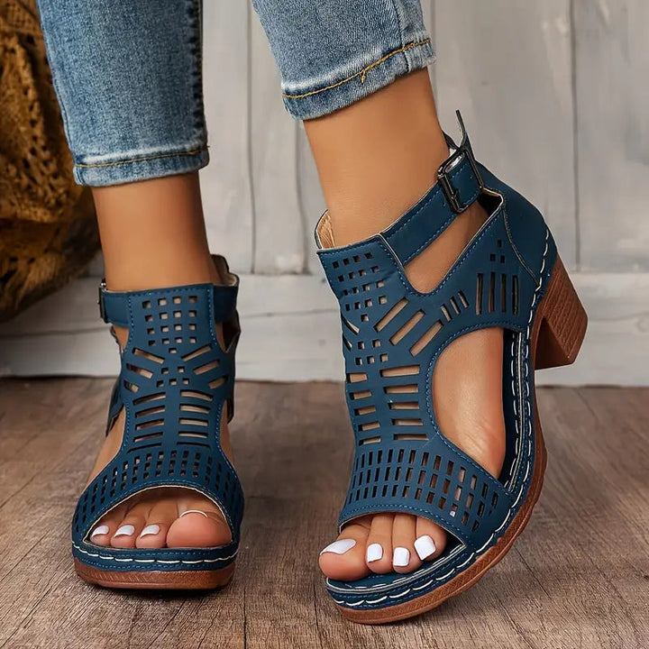 Elena – Sandalen mit ergonomischer Sohlenform – Bild 1