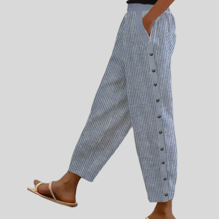 Clara – Gestreifte Hose mit Knöpfen – Bild 1