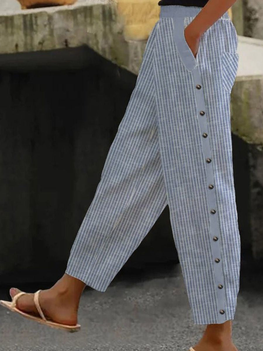 Clara – Gestreifte Hose mit Knöpfen – Bild 2