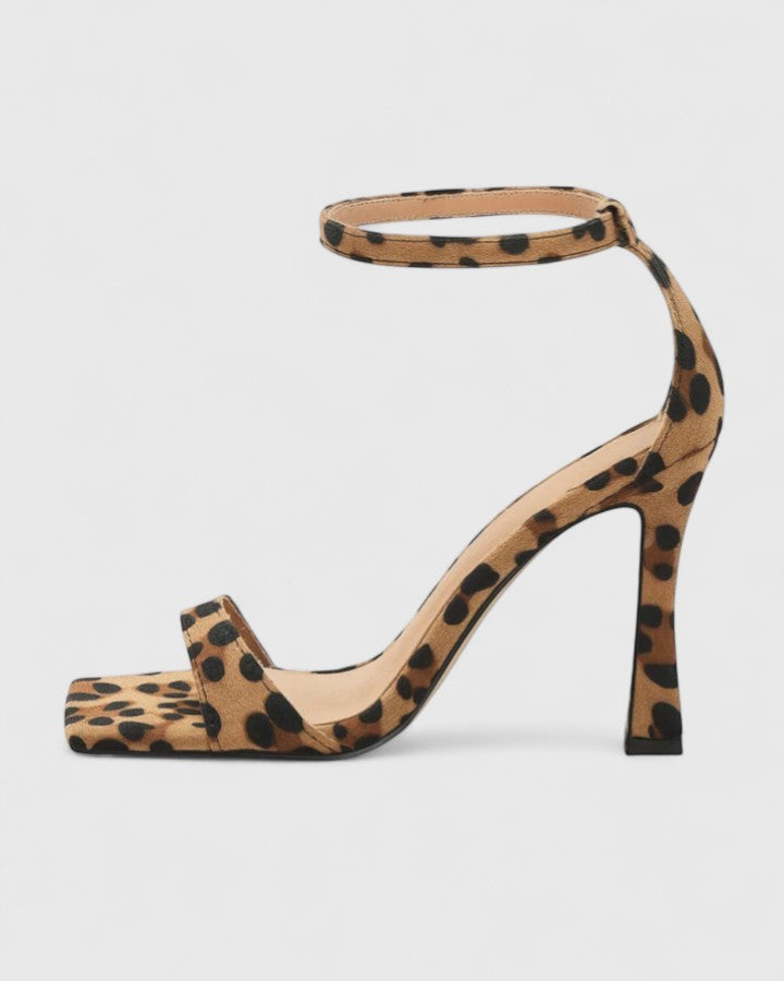 Evalisse – Absatzschuhe im Leo-Look – Bild 1