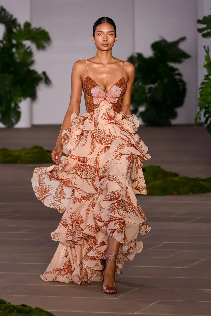 Frauke – Verspieltes Volantkleid – Bild 5