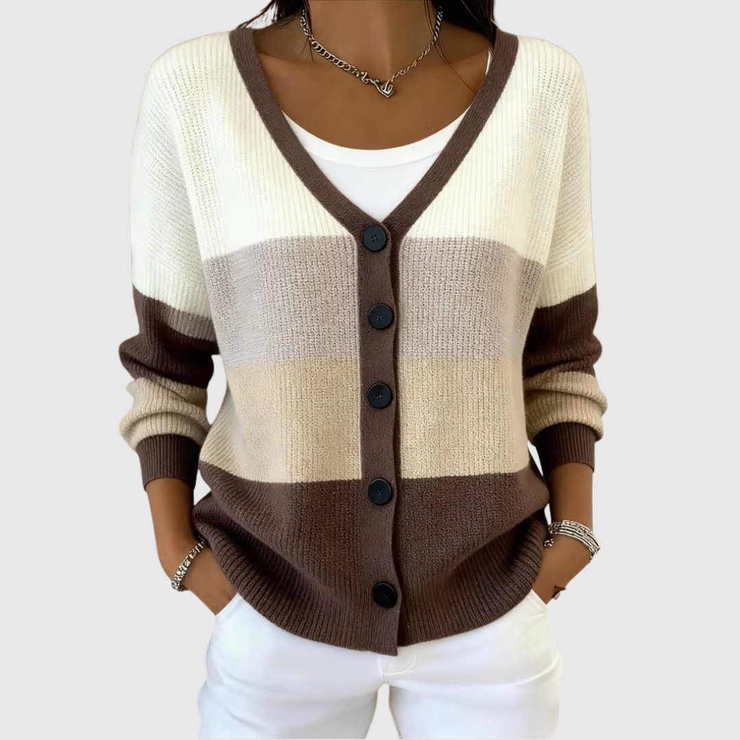 Elena – Kuscheliger Cardigan mit Knopfleiste – Bild 1