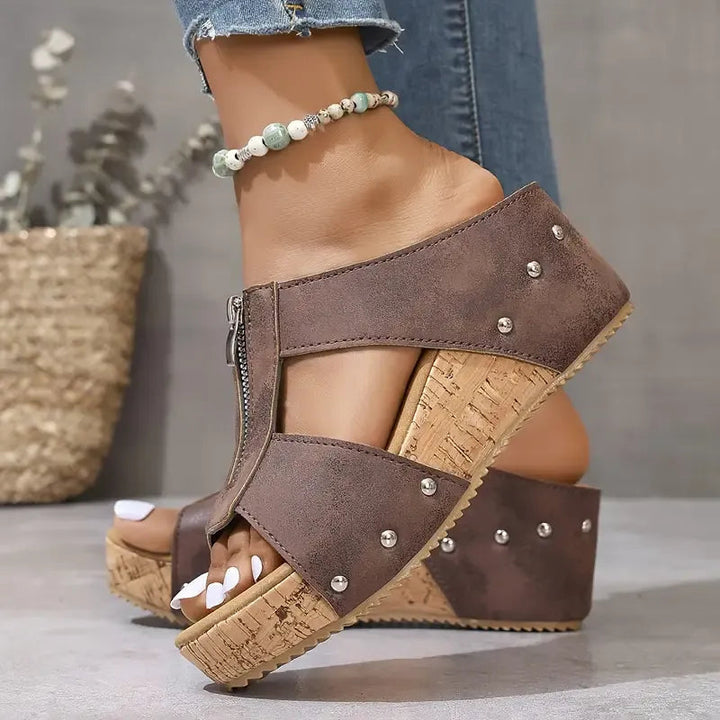 Gigi – Keilsandalen mit bequemem Absatz – Bild 9