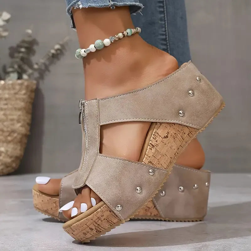 Gigi – Keilsandalen mit bequemem Absatz – Bild 10