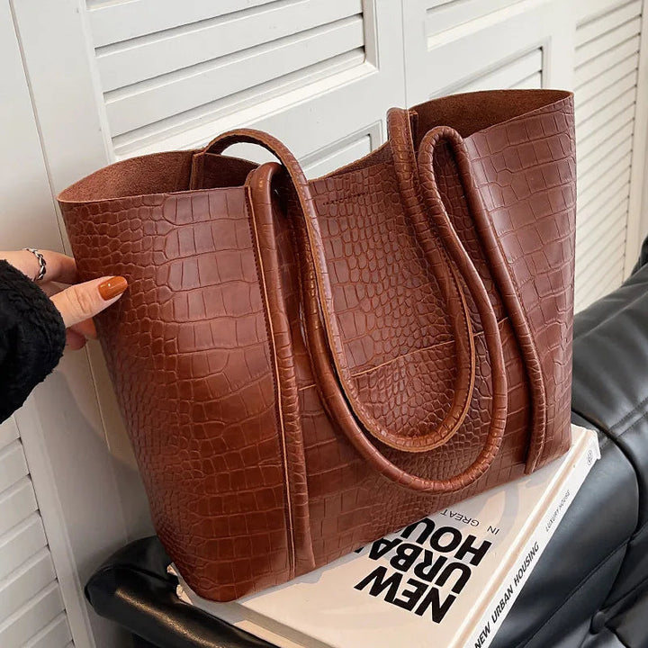 Annik – Raffinierte Schultertasche – Bild 6
