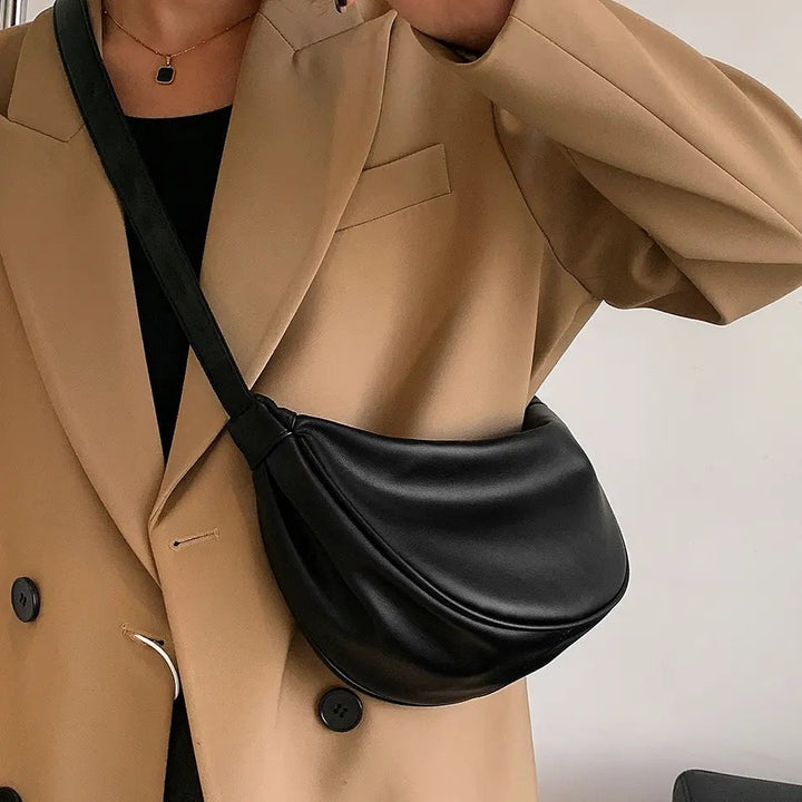 Carina – Sanfte Tasche in Lederoptik – Bild 6