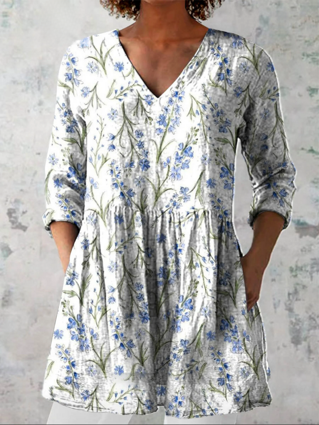 Karoline – Lange Bluse in Weiß – Bild 1