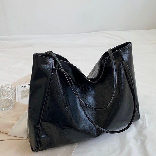 Paula – Glanzvolle Handtasche – Bild 3