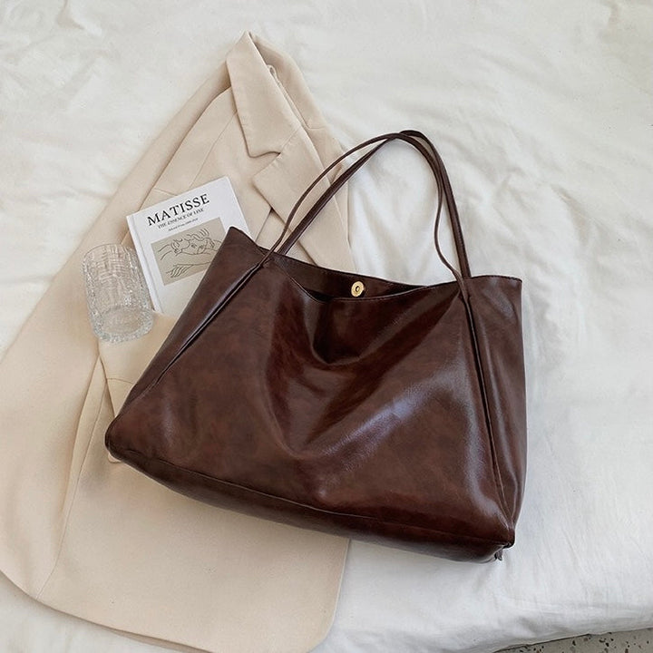 Paula – Glanzvolle Handtasche – Bild 5