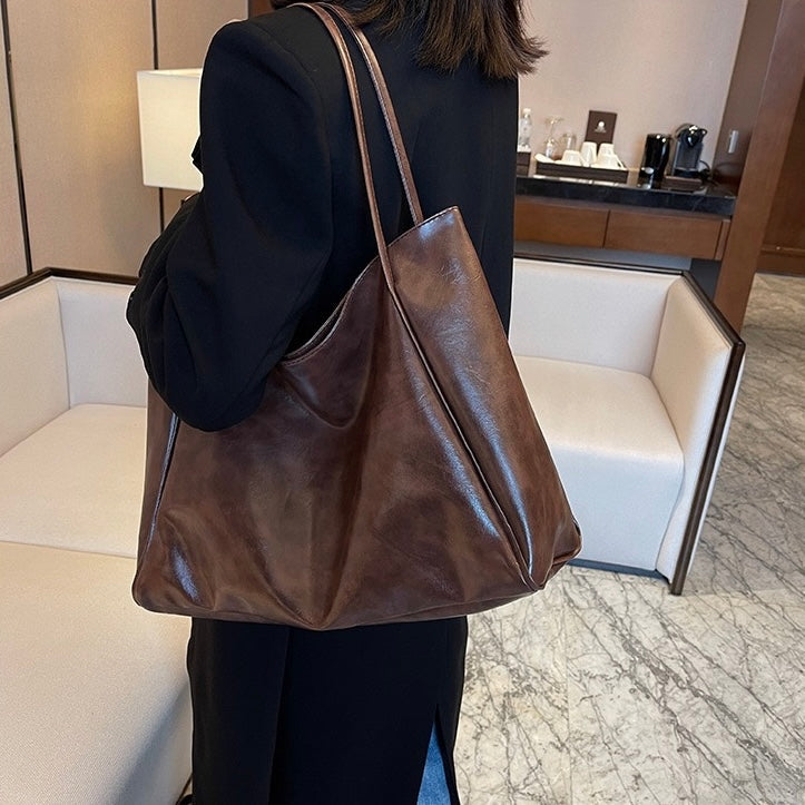 Paula – Glanzvolle Handtasche – Bild 8