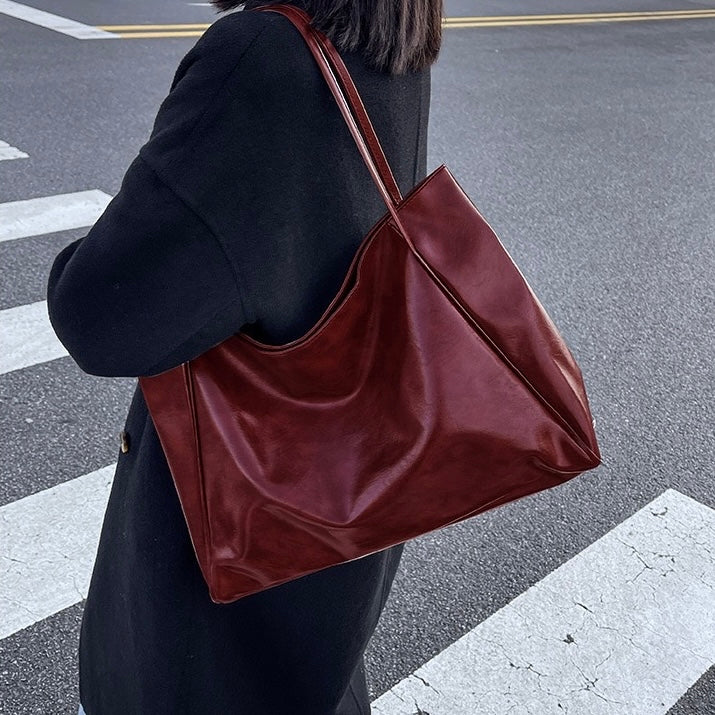 Paula – Glanzvolle Handtasche – Bild 9