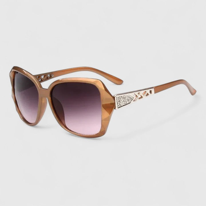 Lisanne – Raffinierte Sonnenbrille – Bild 1