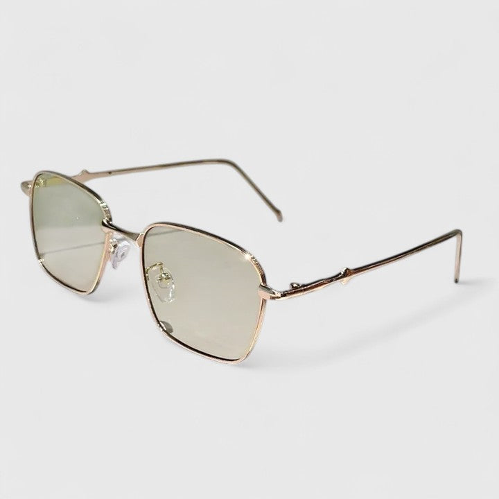 Luna – Elegante Sonnenbrille mit Goldakzenten – Bild 7
