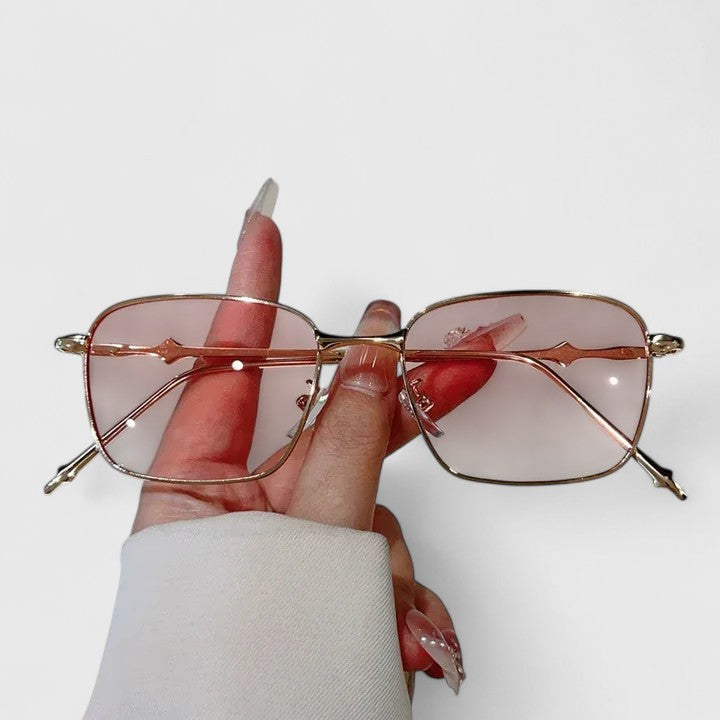 Luna – Elegante Sonnenbrille mit Goldakzenten – Bild 9