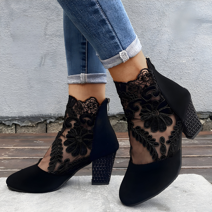 Lynora – Ausdrucksstarke Absatzschuhe – Bild 1