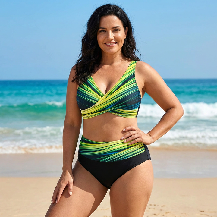 Delia – Formender Bikini – Bild 3