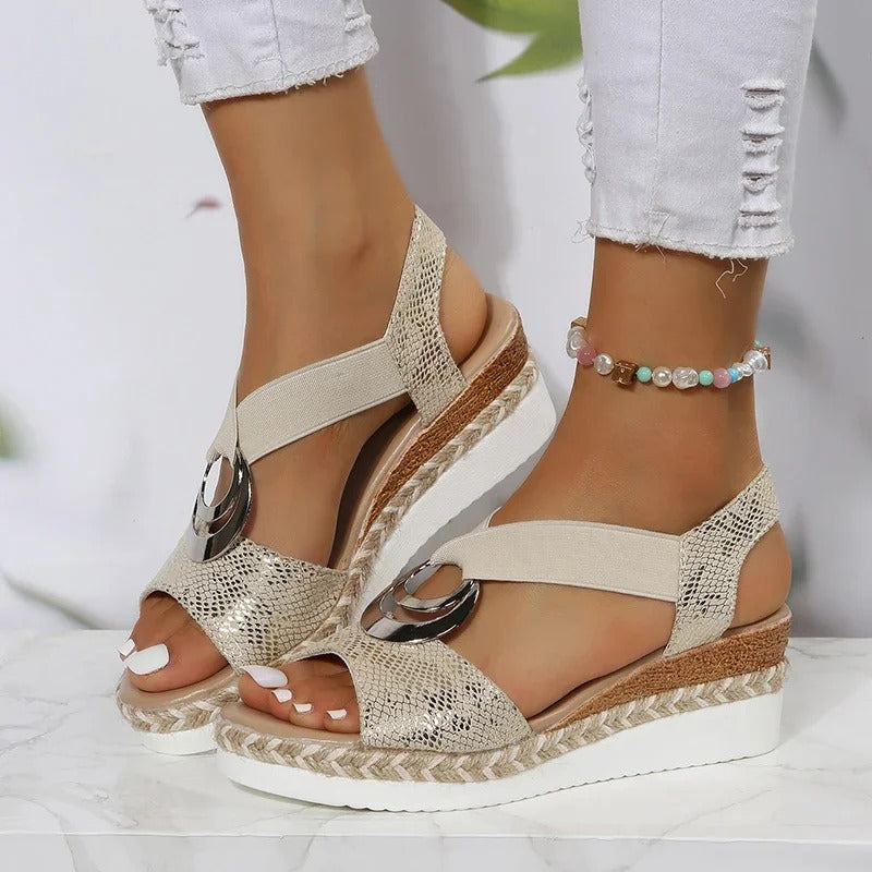 Myla – Elegante Plateausandalen – Bild 6