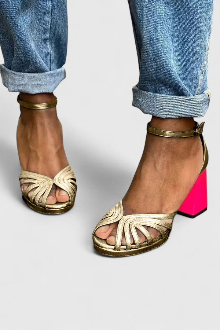 Noelyrah – Raffinierte Pumps – Bild 1