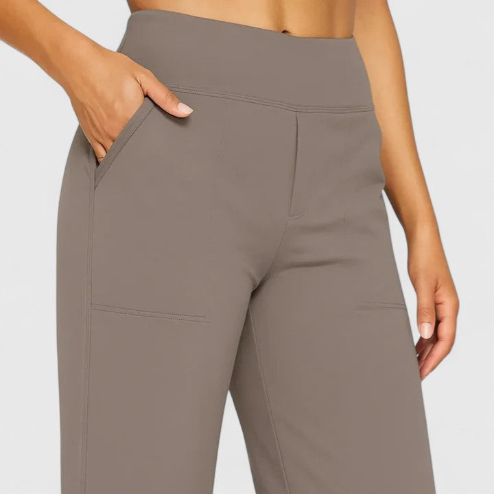Selma – Raffinierte Stoffhose – Bild 11