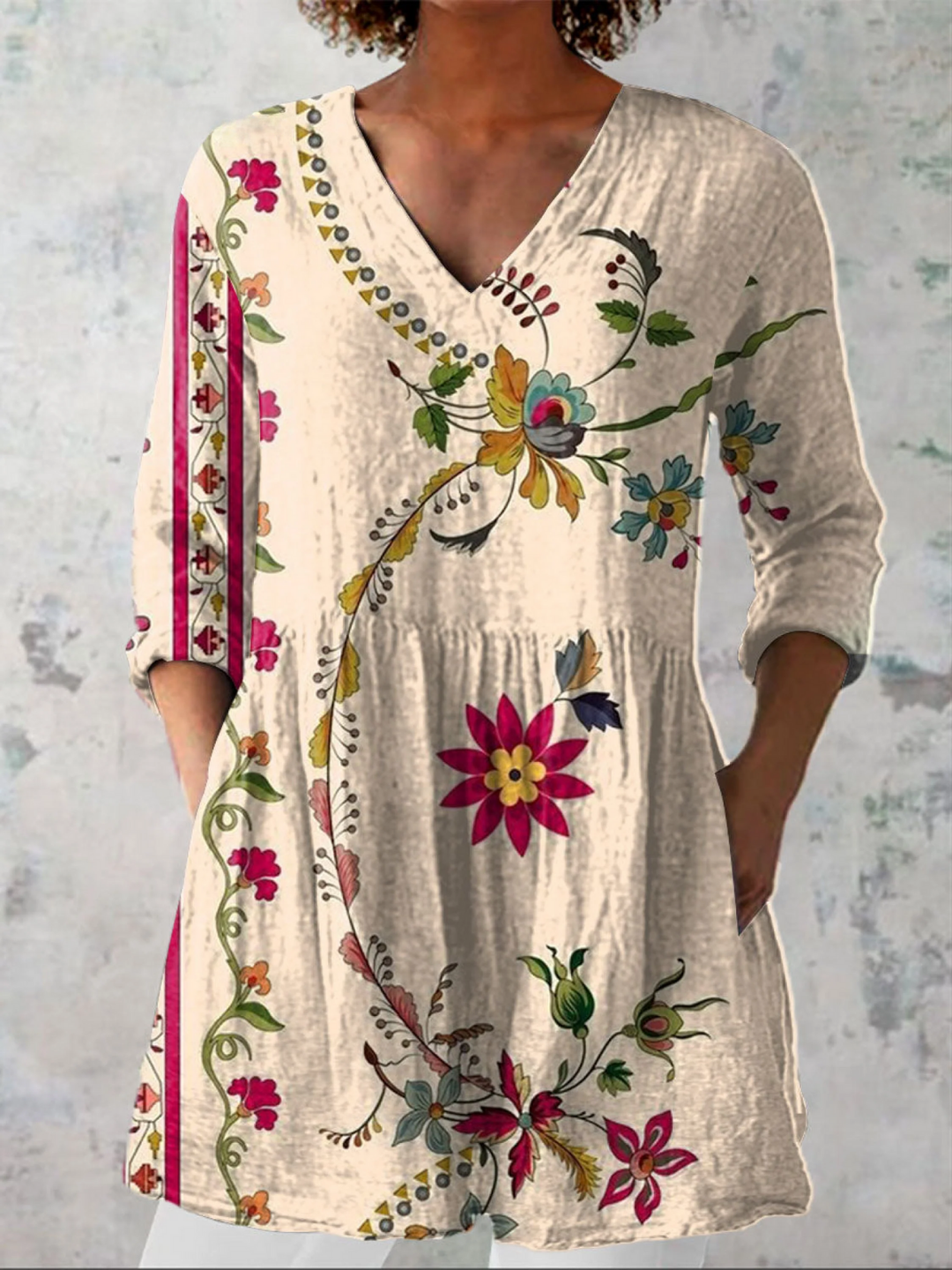 Ragna – Lange Bluse mit V-Ausschnitt – Bild 1