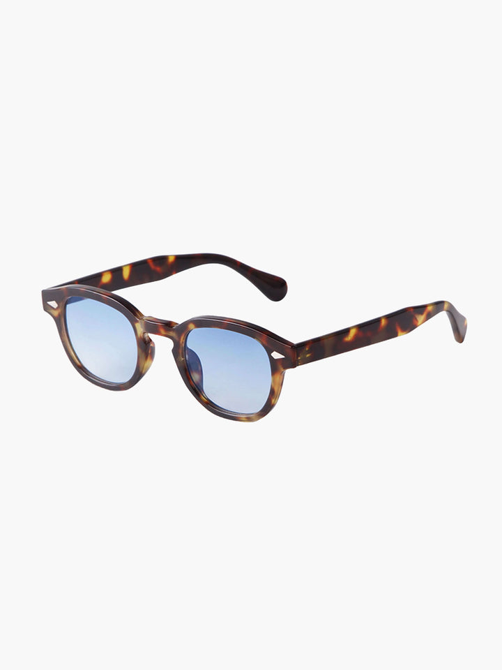 Sabina – Raffinierte Sonnenbrille – Bild 1
