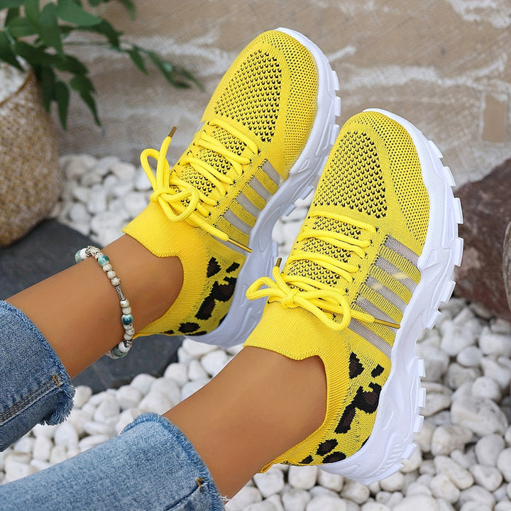 Alina – Atmungsaktive Freizeit-Sneaker – Bild 16