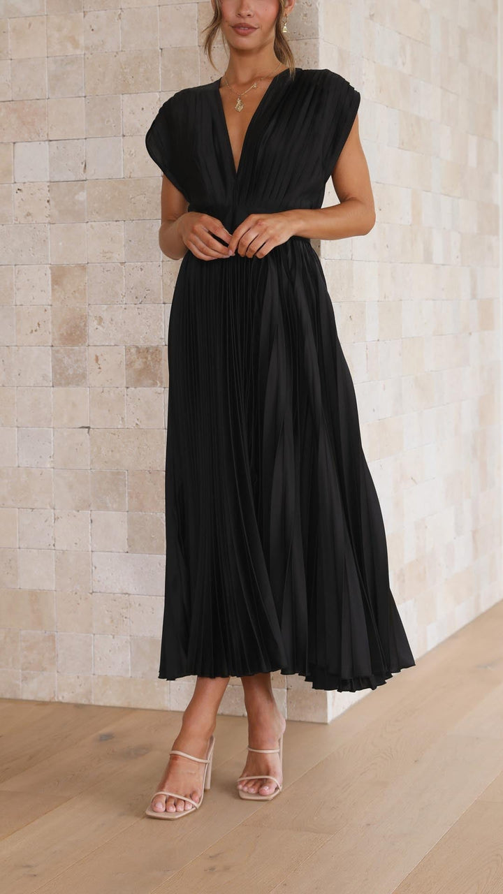 Sina – Elegantes Plisseekleid – Bild 11