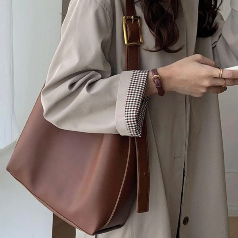 Janna – Elegante Tasche in Leder-Optik – Bild 7