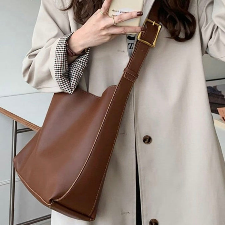 Janna – Elegante Tasche in Leder-Optik – Bild 8