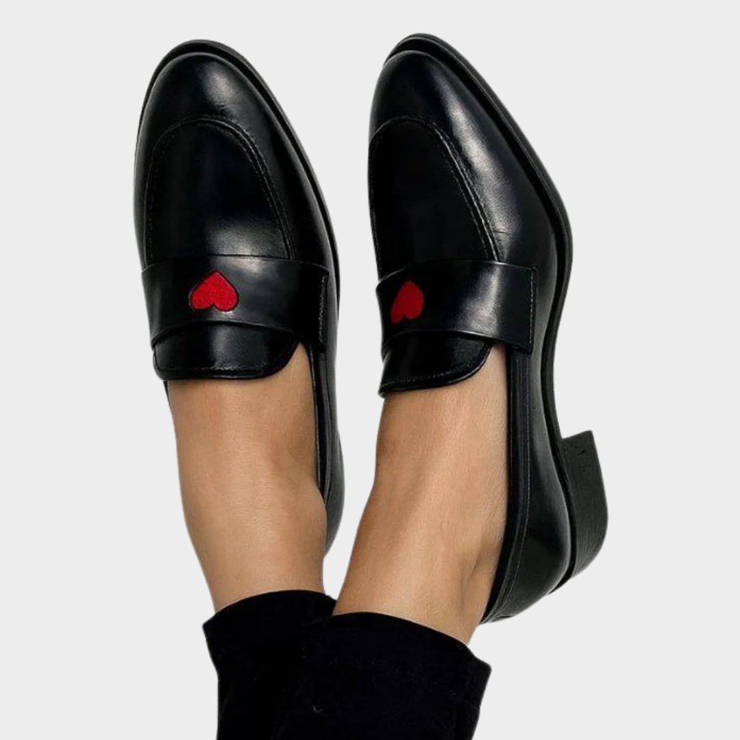 Valentino – Lässige Schuhe mit Charme – Bild 1