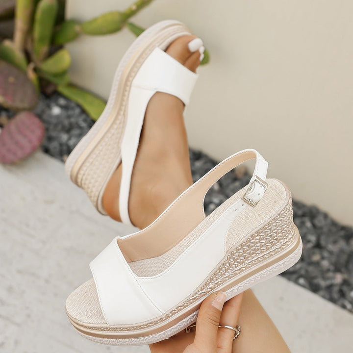 Zoe – Sandalen in Weiß, Schwarz und Gold – Bild 3